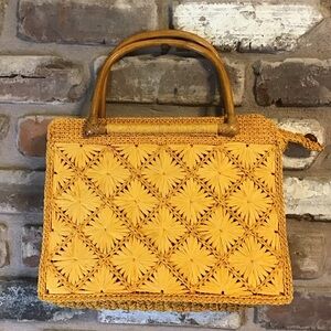 FOSSIL Women's Golden Yellow Woven Raffia Sisal Grass Wood Handles Tote Bag